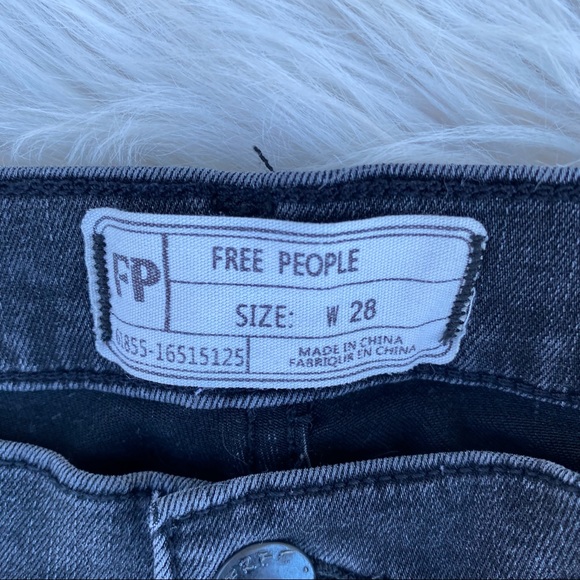 Free People black wash skinny raw hem jeans 28 - Picture 2 of 5